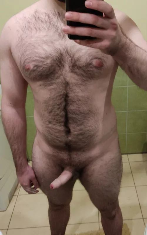 Was getting ready for shower when this happened 😅 (m)