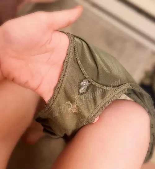 We both know you want to take a big whiff 😈 [SELLING] Soft & Silky Aerie panties. Add-ons & custom orders available! 💋 Telegram/Kik: @QueenPrudence01