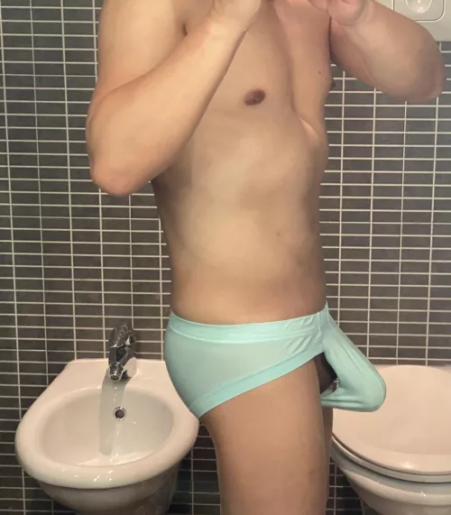 We got a hotel room and he gave me a BJ thru my briefs. Does anyone else enjoy that?