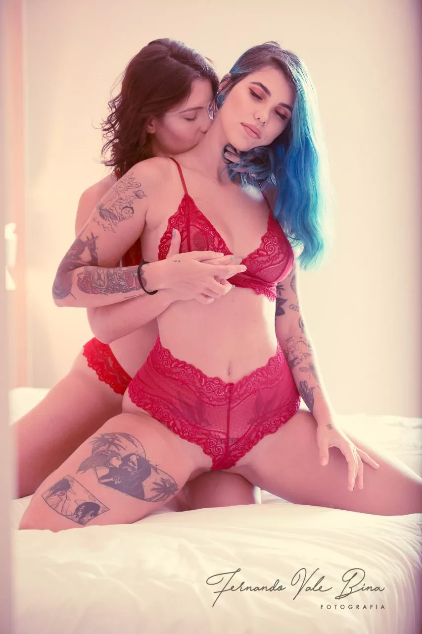 We love red lingerie 🍒