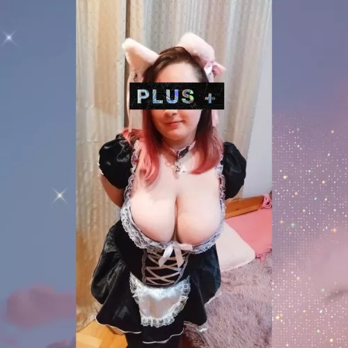 Wearing my play collar 🥰🐶💖