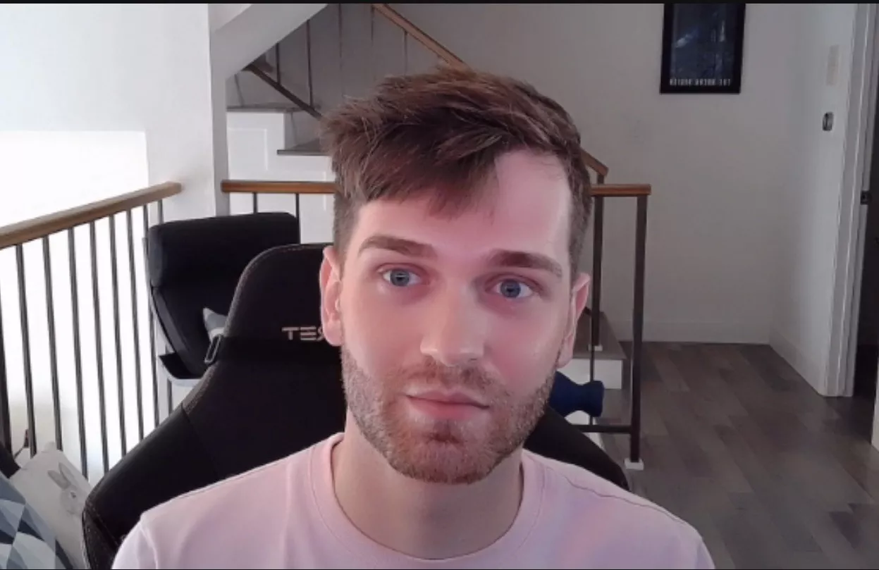 webcam test! thinking about starting streaming but worried no one would watch. anyone have advice?