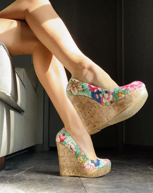 Wedge Wednesday 💗