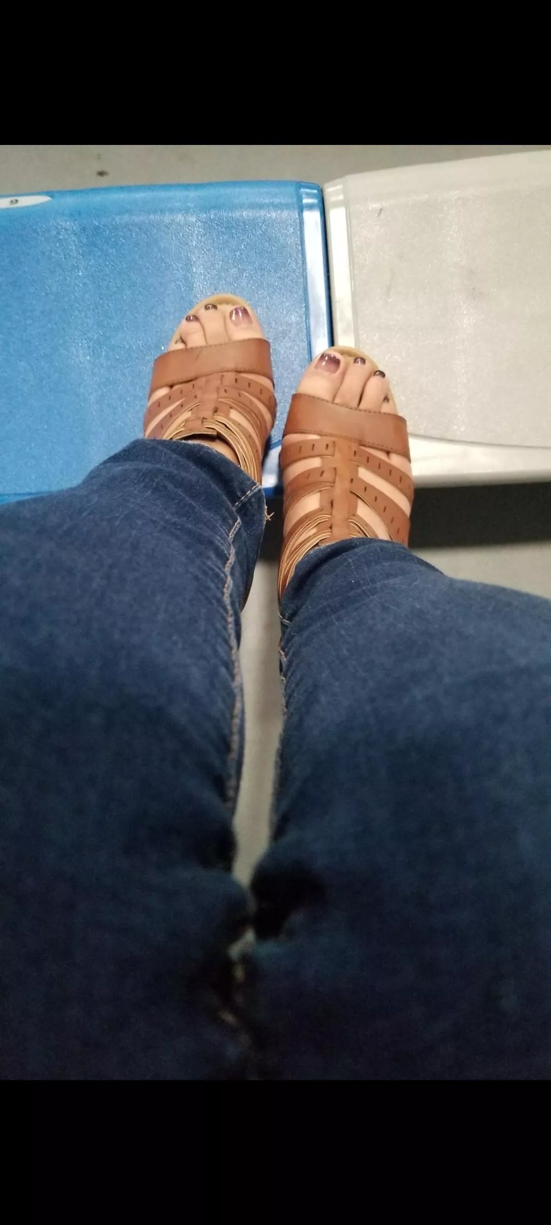 Wedges look good with this pedi. Agree?