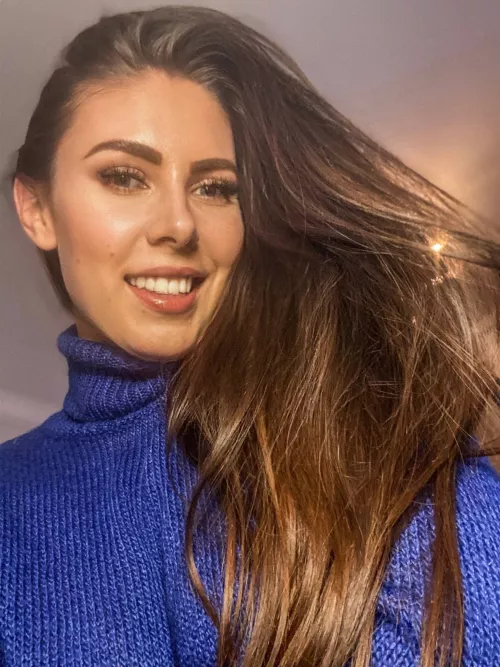 Well I just think is a good hair day for me 🙃please be nice 🙏🏻