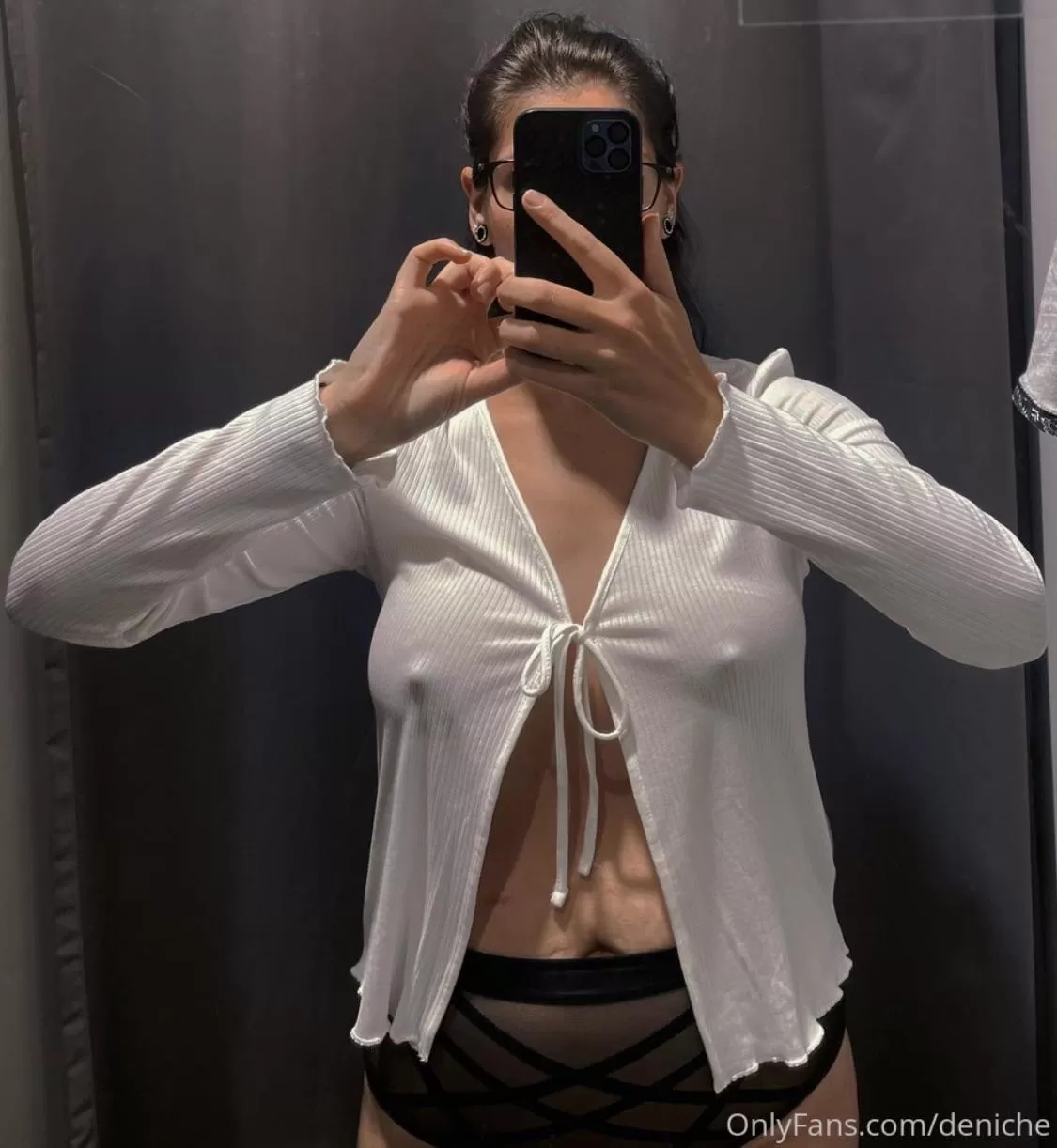 Went shopping today, do u think white is my color? 🥺 (feeling a bit nervous to post this.. plz be nice 🙈😳)