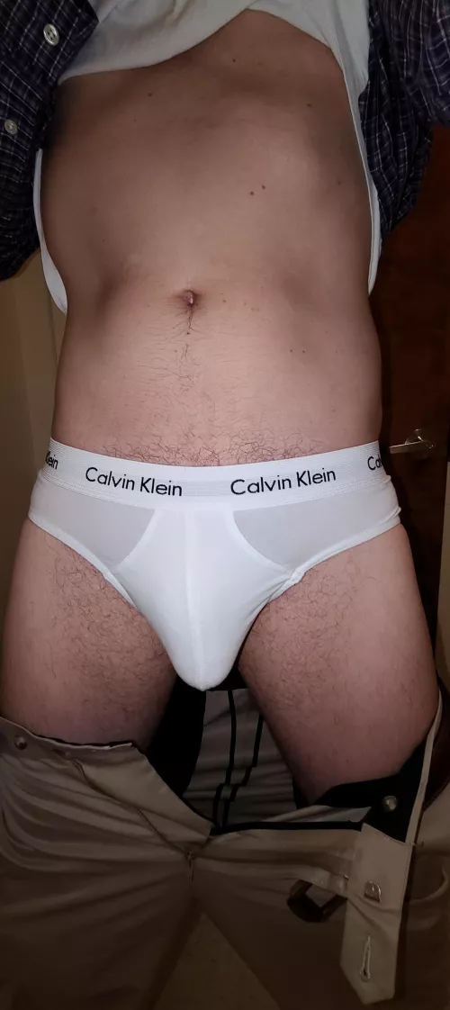 Went to the bathroom just to show off my briefs