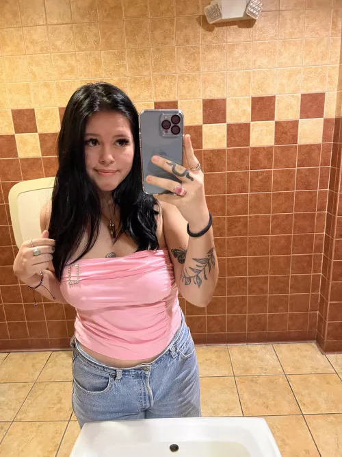 went to the movies today & got lots of stares, can’t figure out why😌