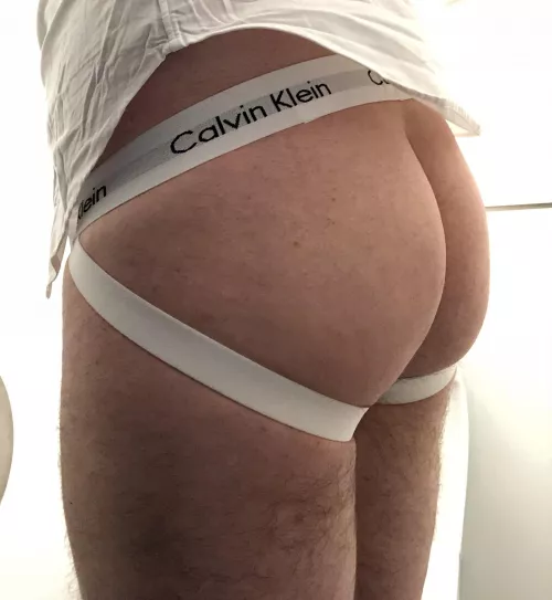 Weβre under a work from home order since before Christmas, but my office has opened this afternoon to allow people to collect personal items. The jockstrap I ordered has been in work mailroom since early December, couldnβt wait to get home to try it