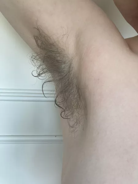 Wet armpit hair - isnβt it beautiful? βΊοΈ