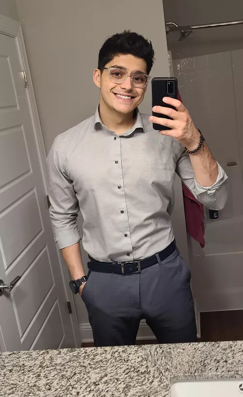 Whaddya think of my new tinder profile pic?