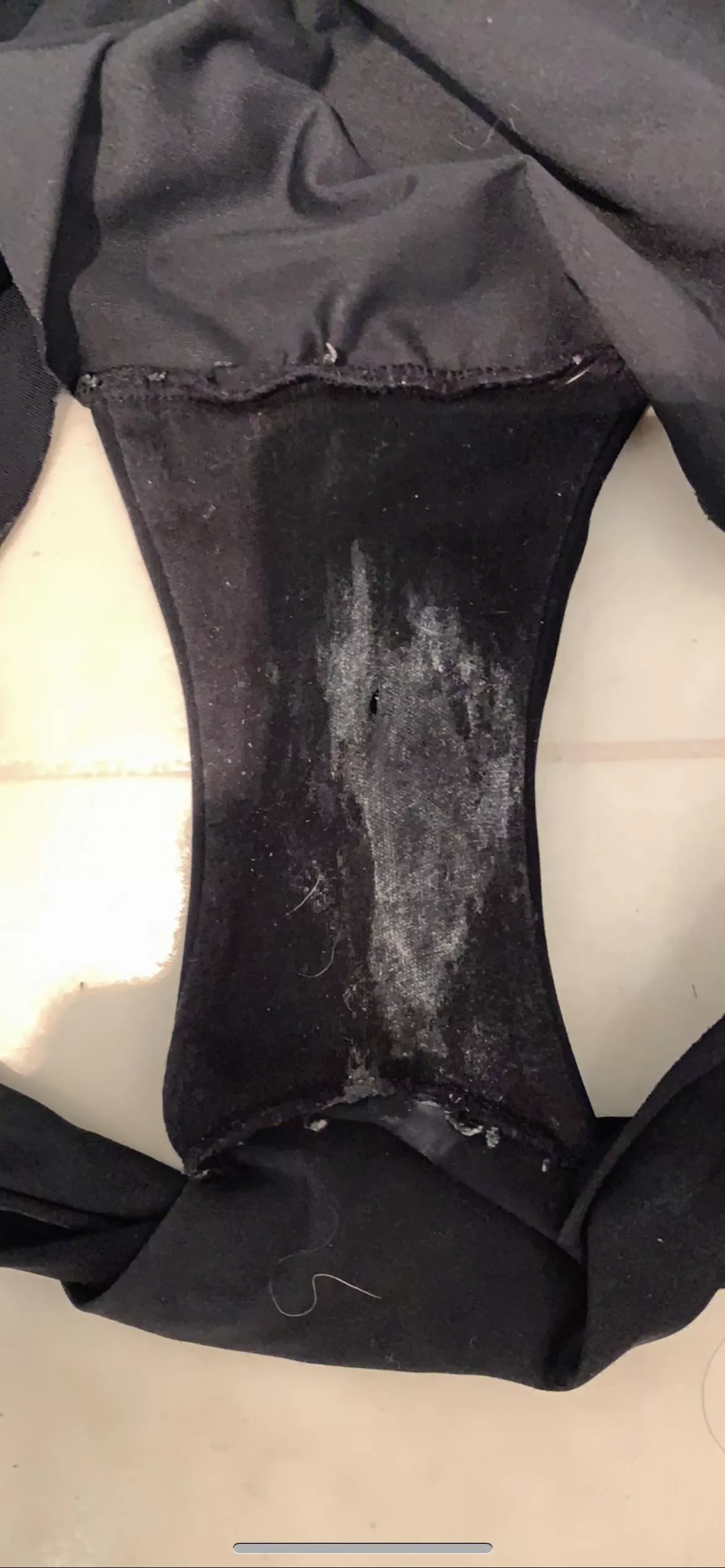 What a messy petite milf. Wonder what she was thinking about