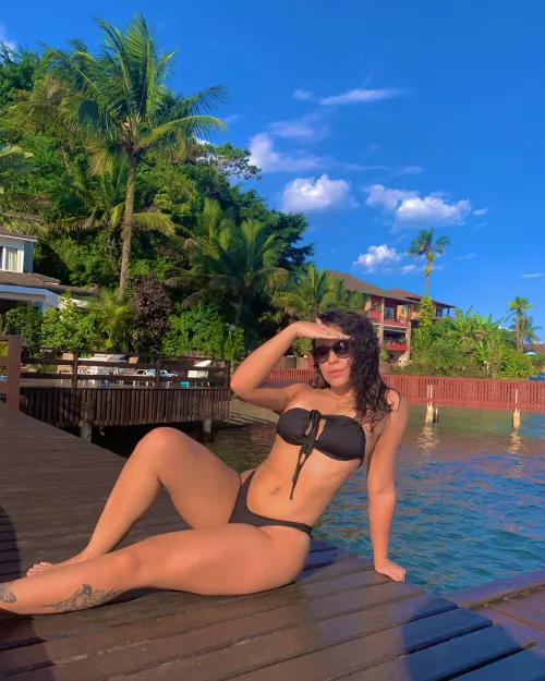 What are you doing for dinner tonight? Wanna eat me out? 🥵❤️