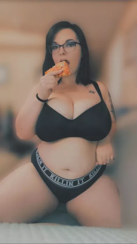 What are your interests and kinks? π