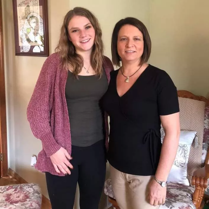 What dirty things would you do to her an her mom