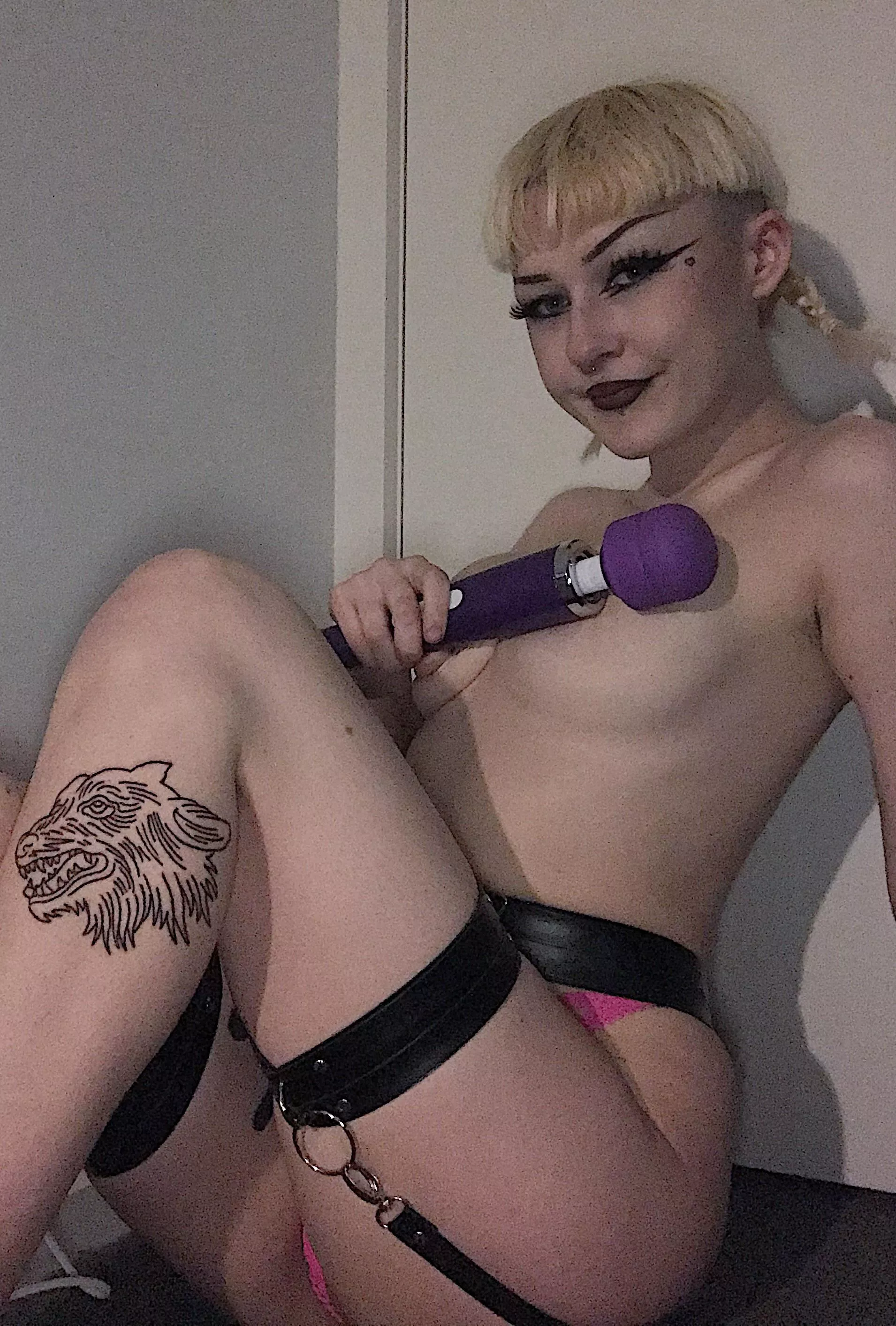 what do you guys think of this new toy? my first magic wand hehe what do you guys think of this new toy? my first magic wand hehe