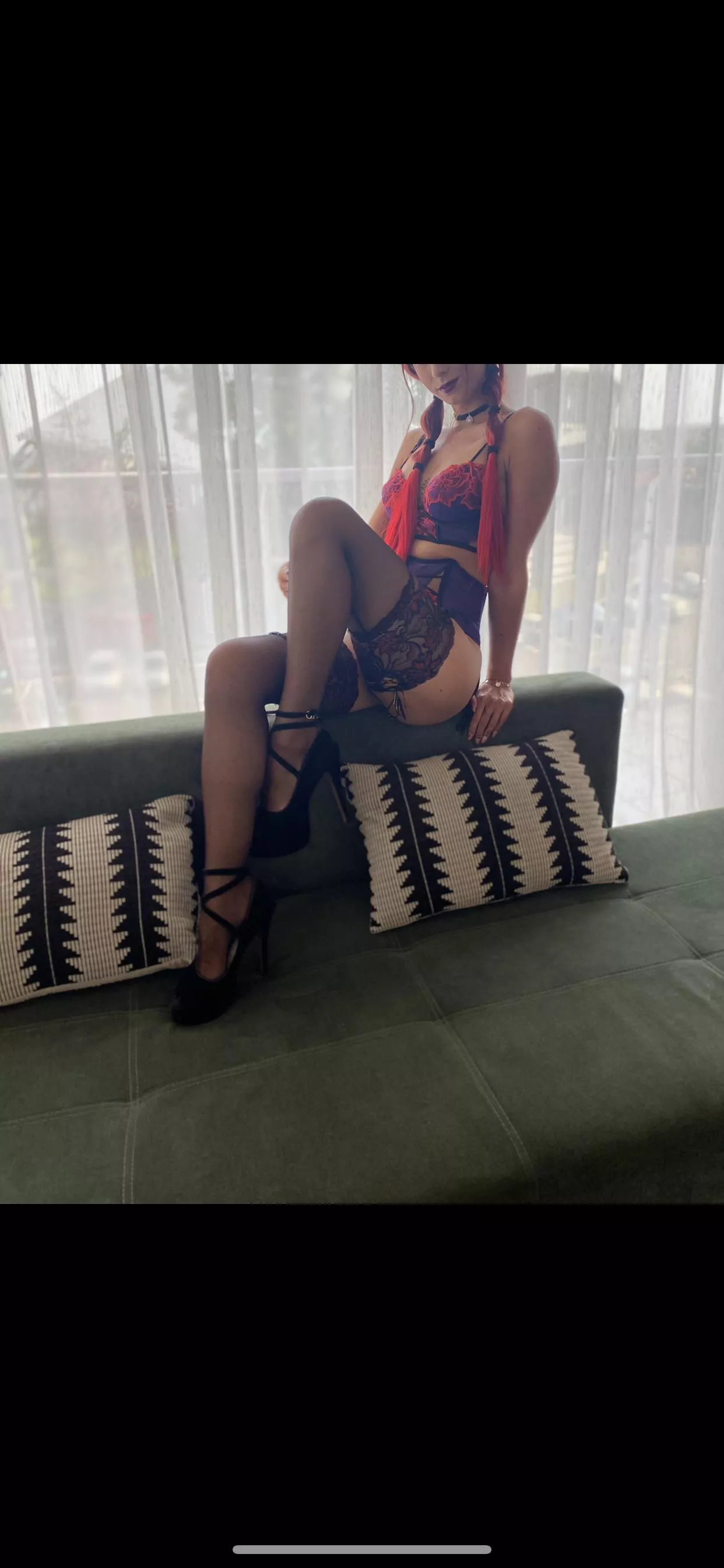 What do you think about my stockings?😳💋💋💋