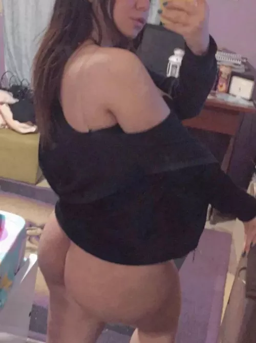What do you think of her ass π