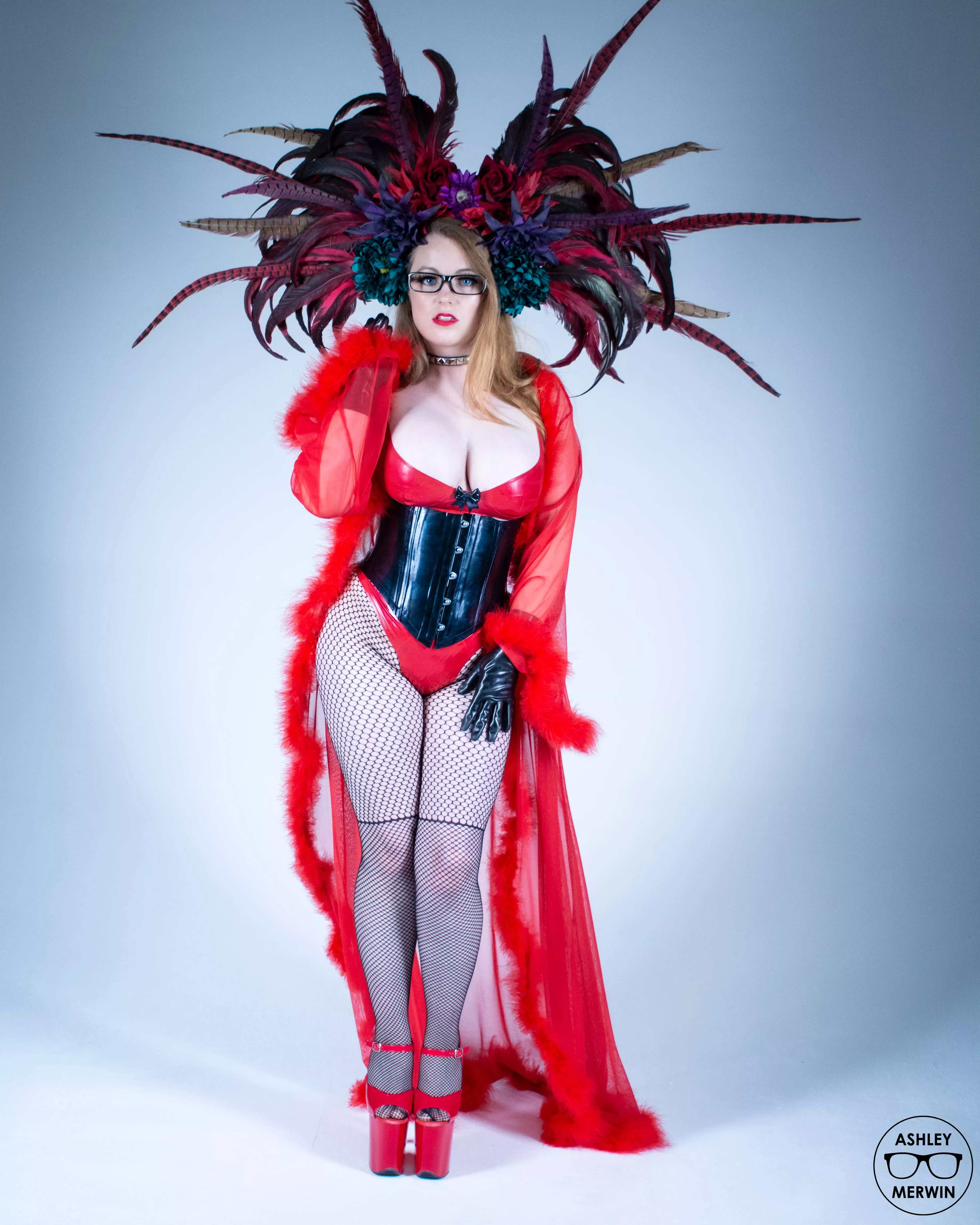 What do you think of latex and fishnets? 🤔❤