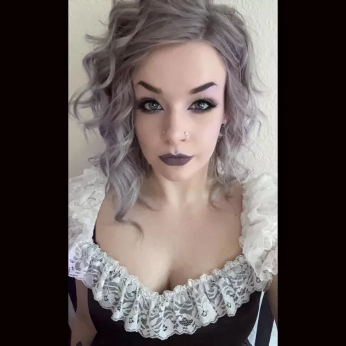 What do you think of my new hair colour? 🦷