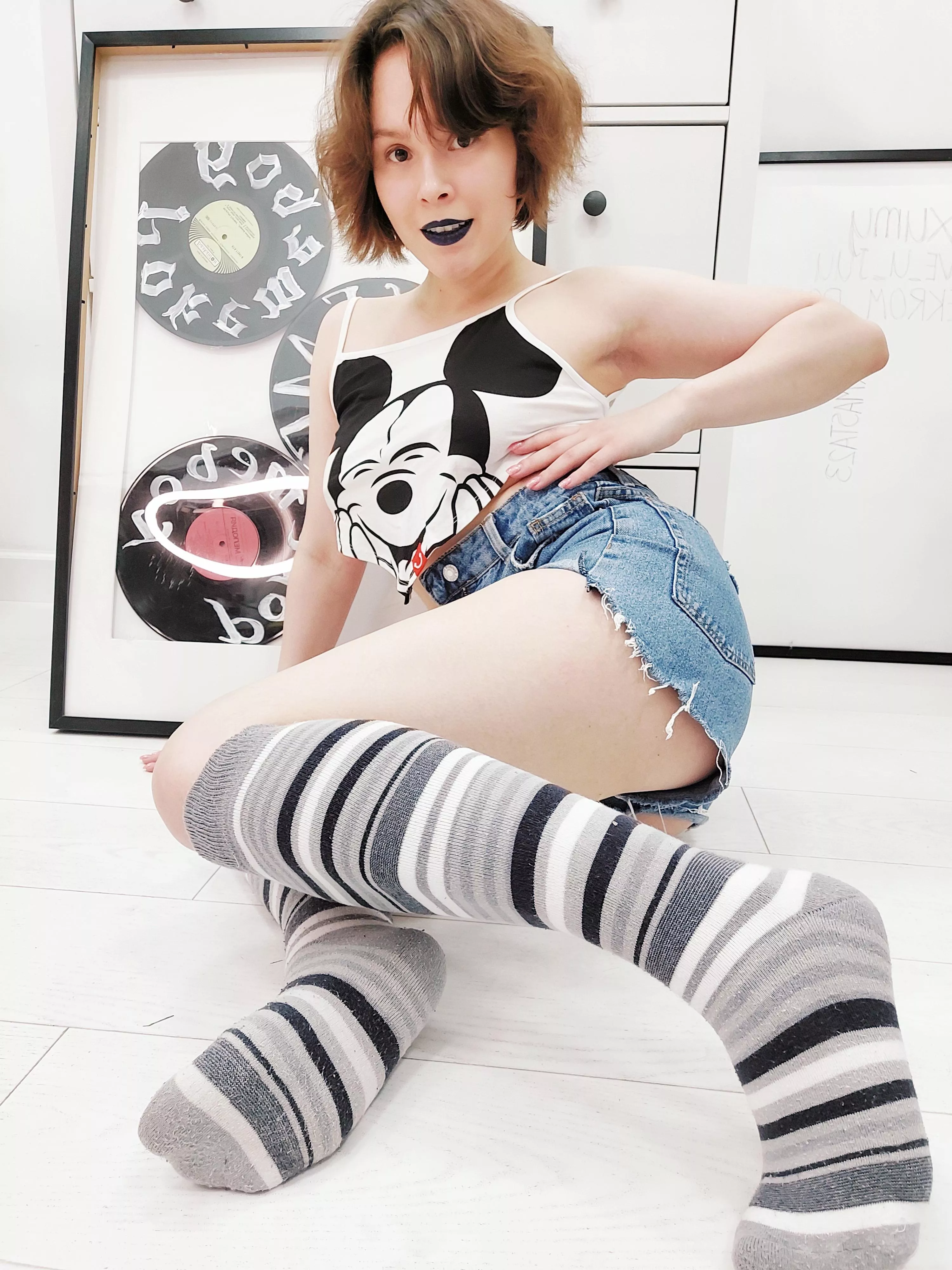 What do you think of my new out[f]it? =)