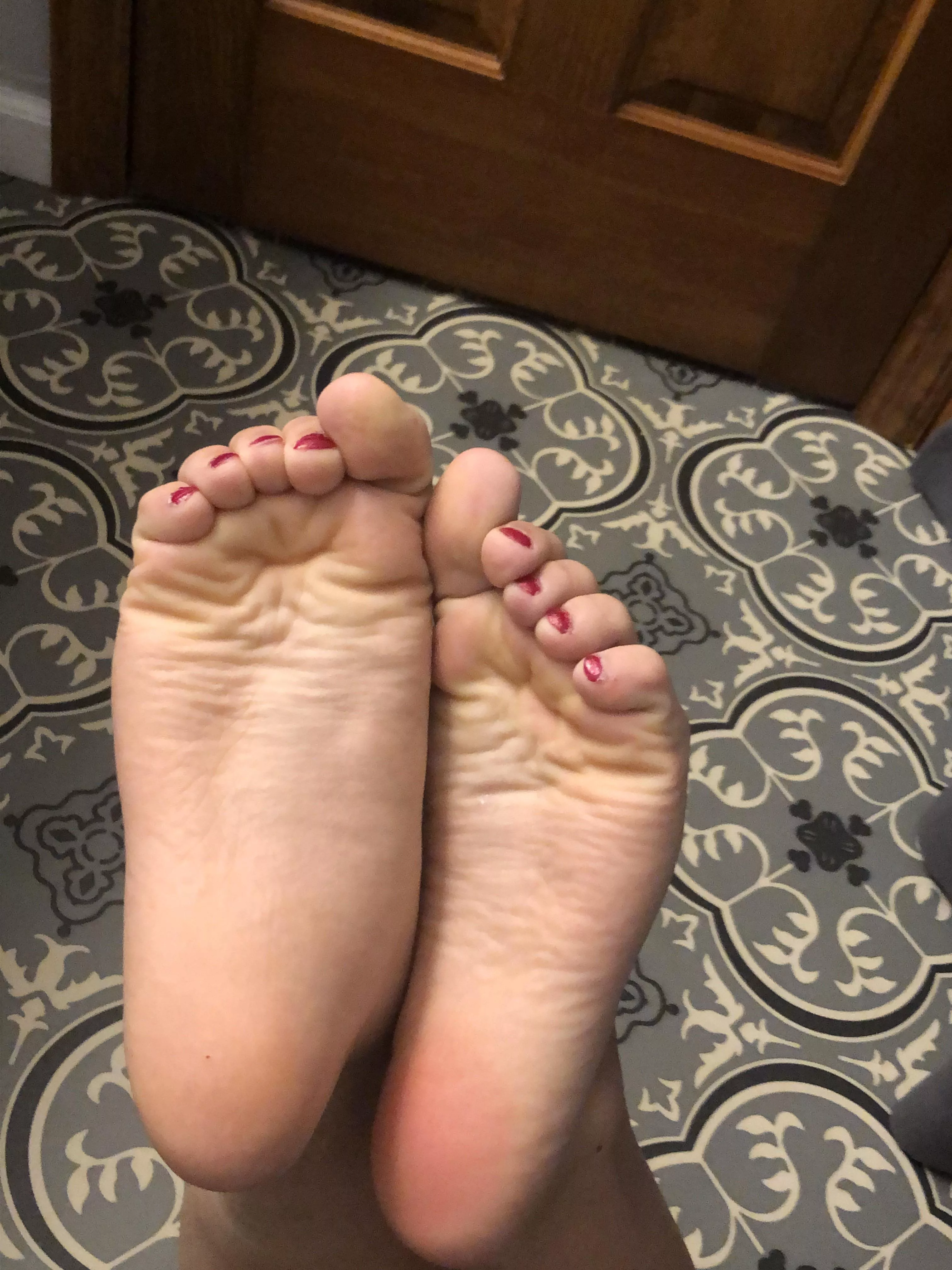 What do you think of my scrunched soles? What do you think of my scrunched soles?