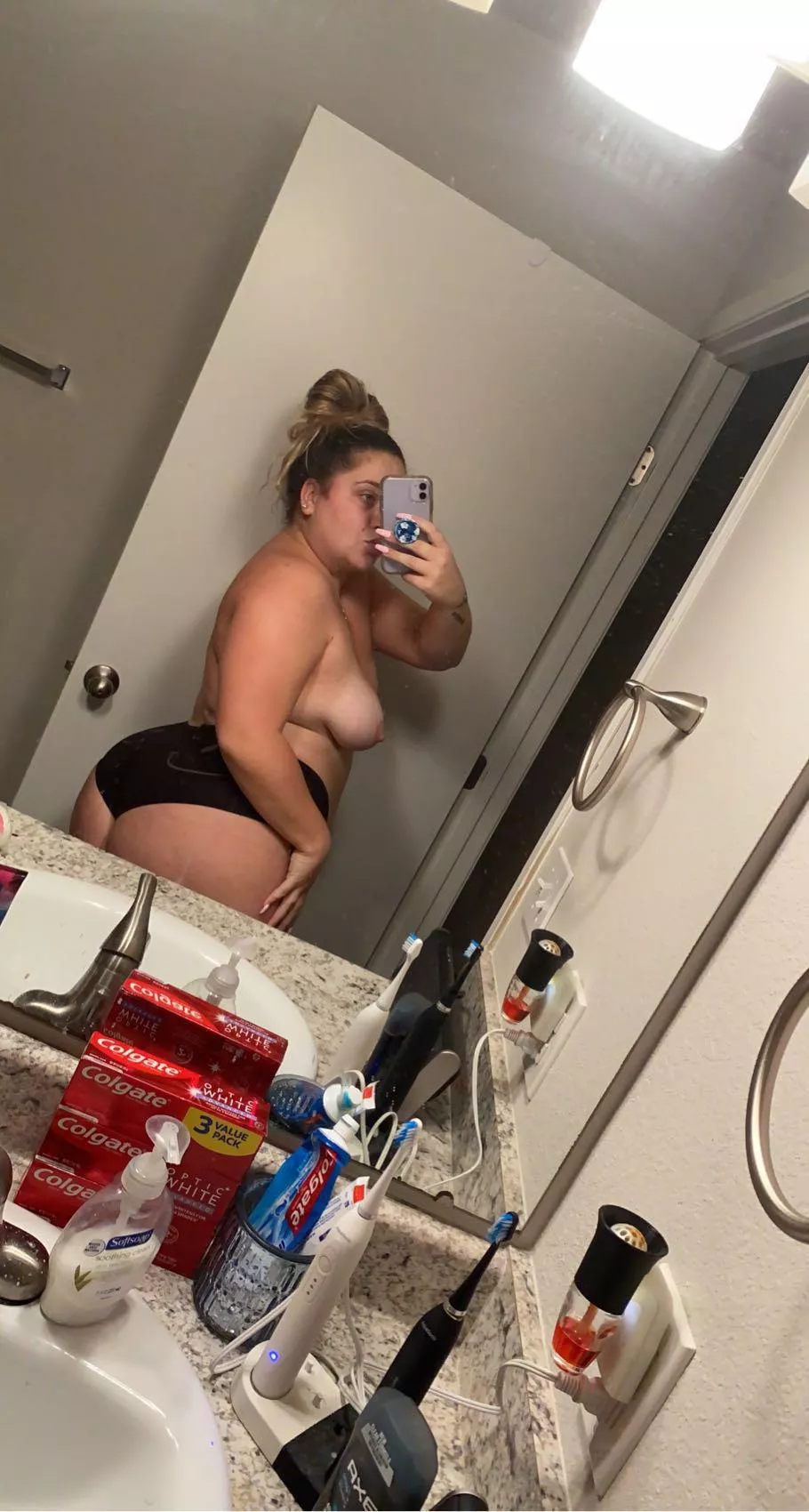 What position would you fuck me in?😈🍑 What position would you fuck me in?😈🍑