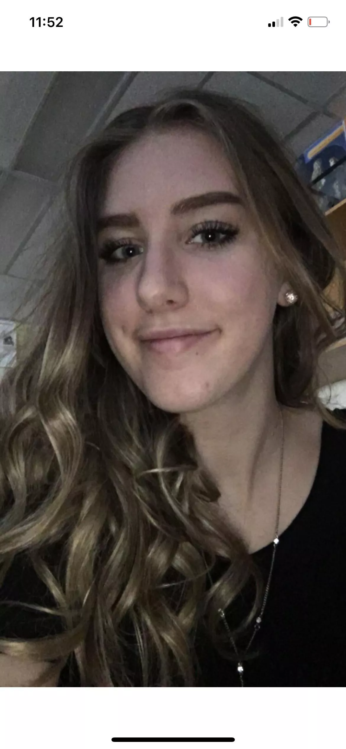 What should I do? I have a crush on my best friends girlfriend.. kik cjn0023 What should I do? I have a crush on my best friends girlfriend.. kik cjn0023