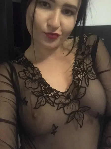 What should we do? I can't decide if I want to lick you or cum myself for you more.๐
๐๐ฆ Can you help me decide?๐๐ My OF link below