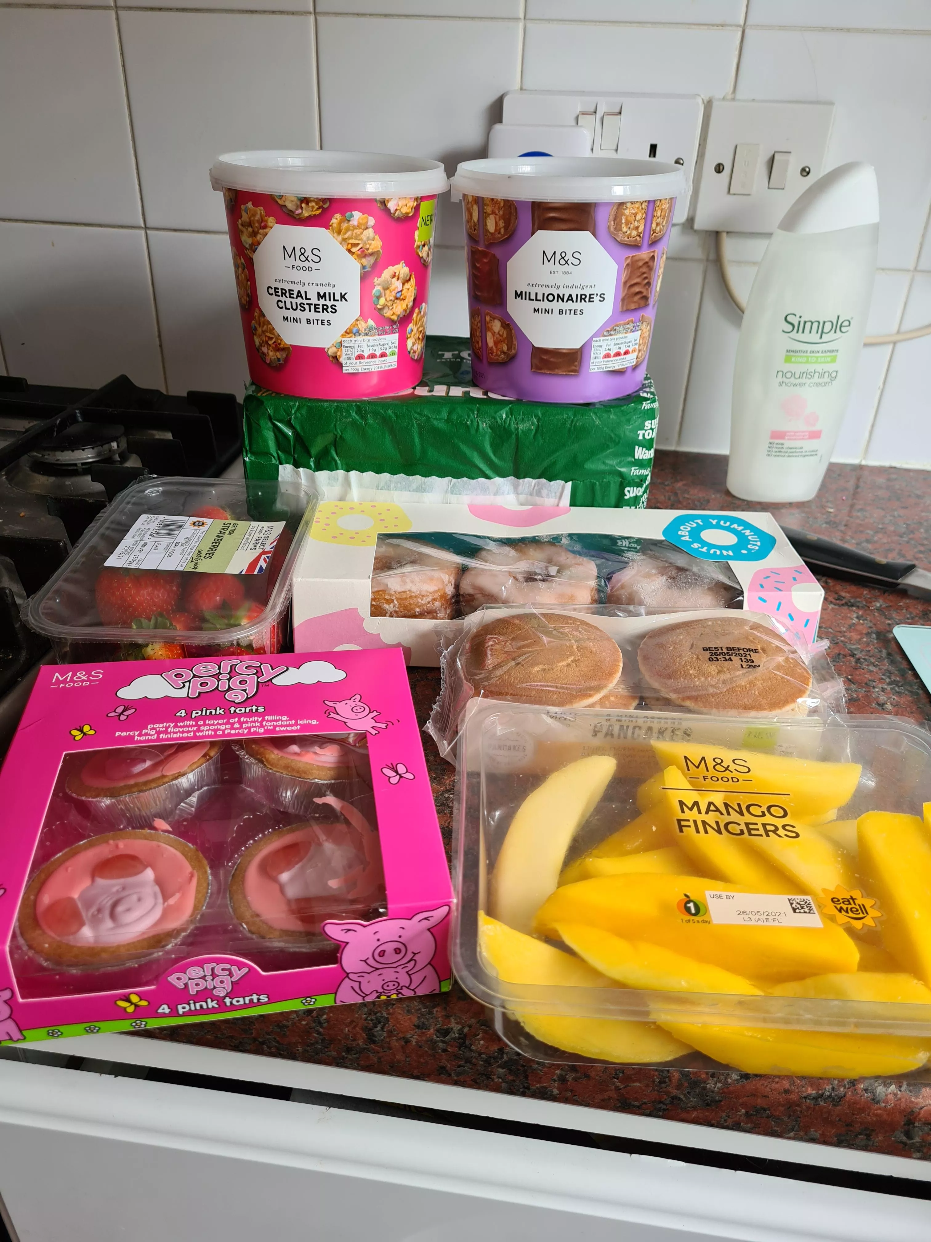 🍭🧁🥭what special treat would you like for being so good, little one? 🍰🍩🍓 I bet I can guess most of you won't want the scrummy fruit!