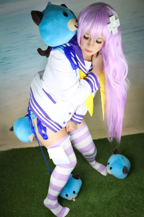 What would you do if you found Nepgear like this? (By Lysande)