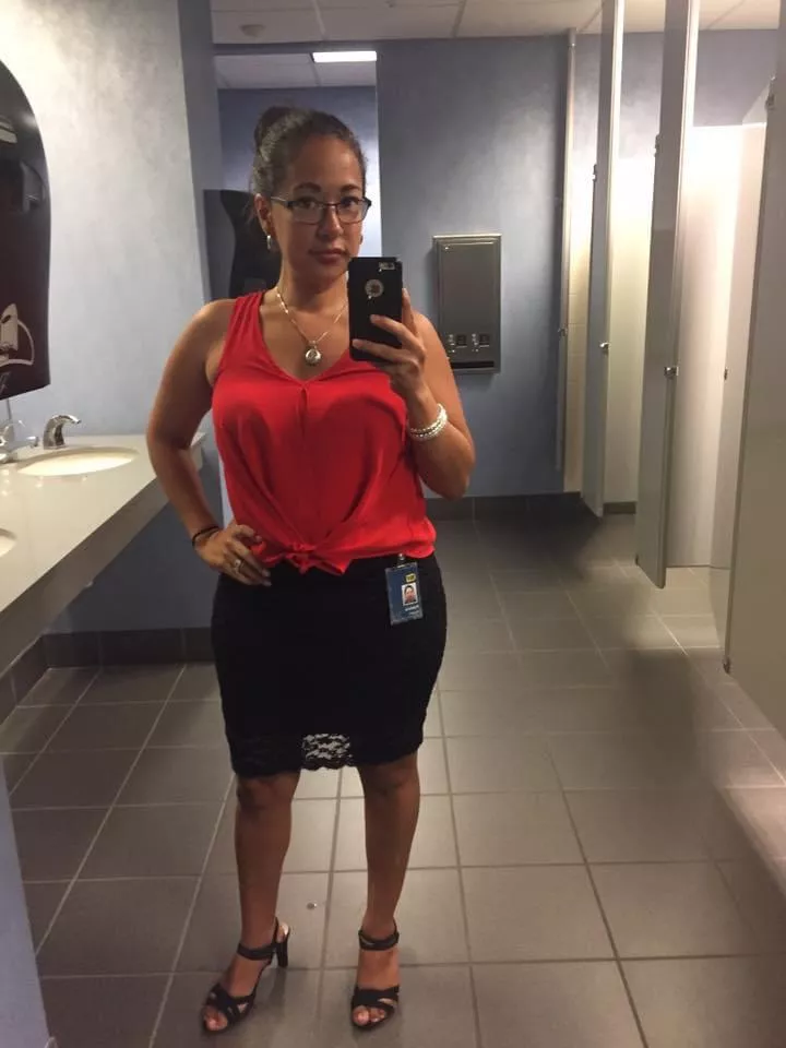 What would you do if you saw her at work like this ?!