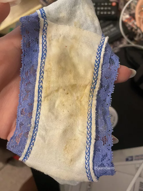 What would you do with my college girl pussy grool soaked panties ? 🥰