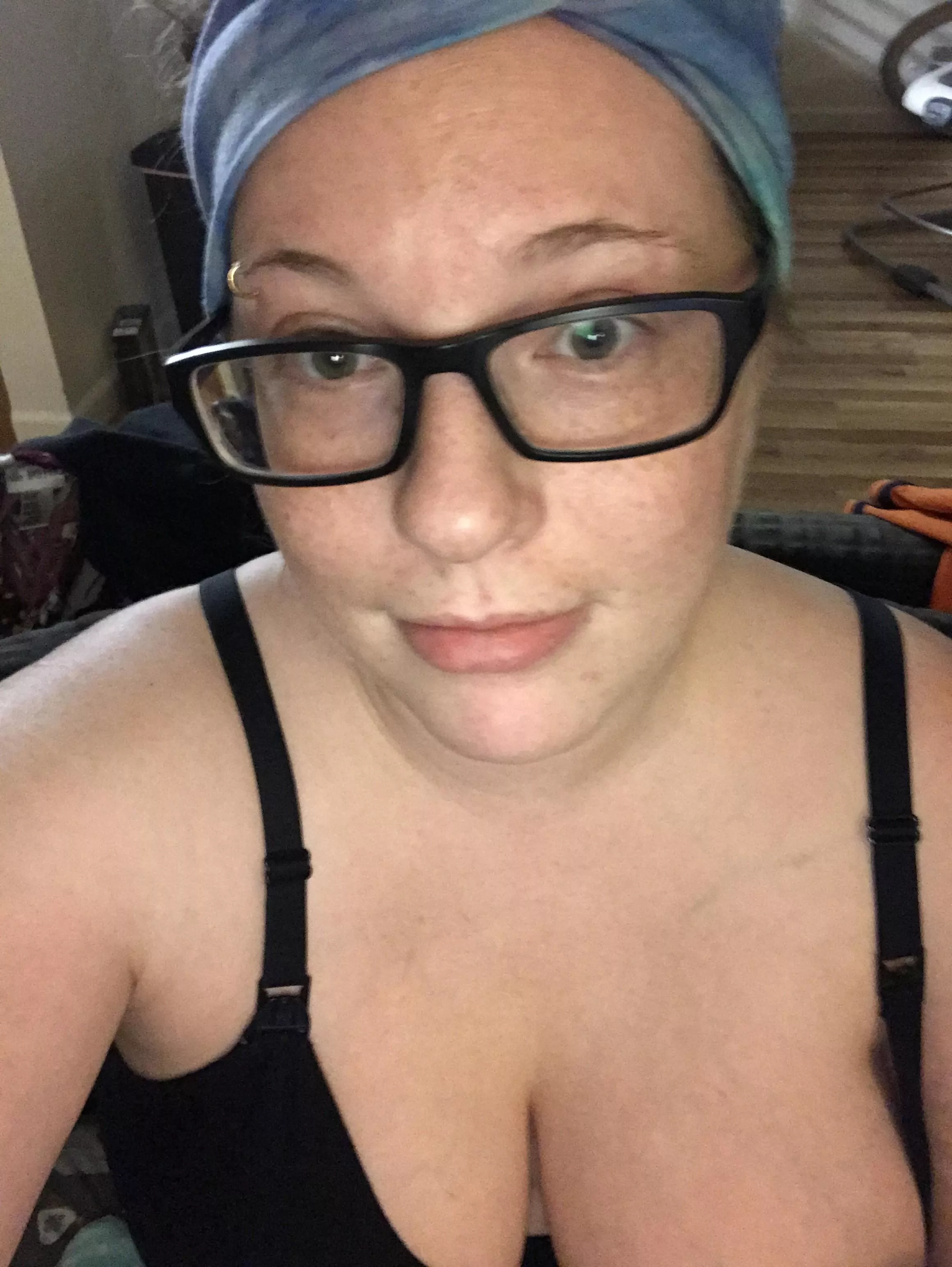 What’s down this blouse I wonder 🤱