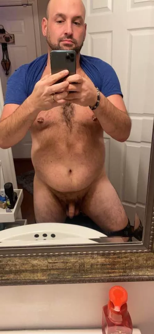 What’s it take to get a little attention on here? Dang