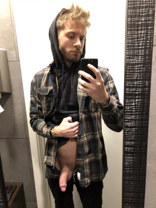 Whatโs under my bulge at work everyday.
