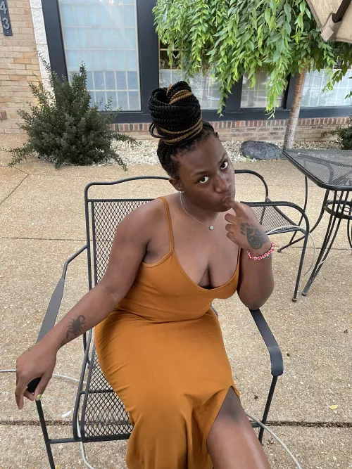 What’s up baby, take me out to dinner?