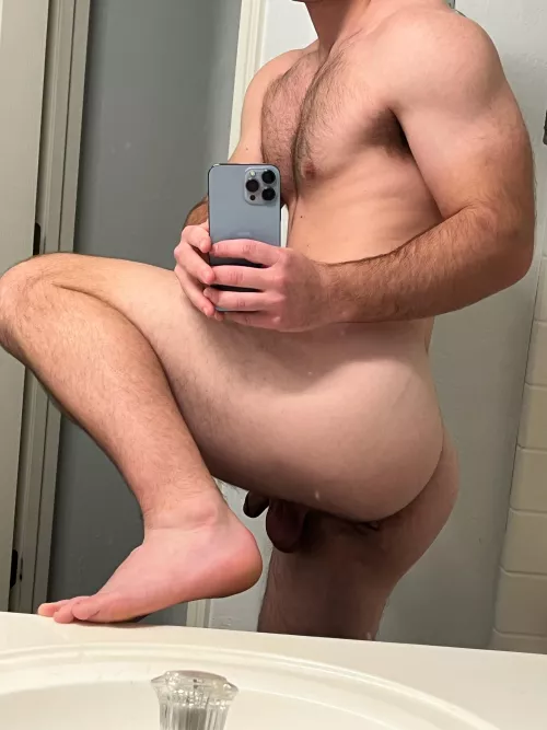 What’s up everyone. Gonna be honest I’m struggling a bit to get OF fans. Would really appreciate a sub so I can pay off these student loans!!! Link in bio. I’ll send a private vid if ya subscribe