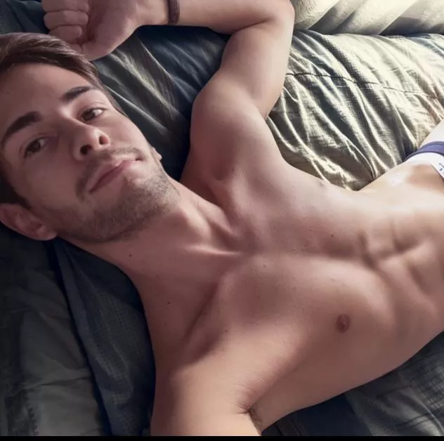 What’s up guys 😚