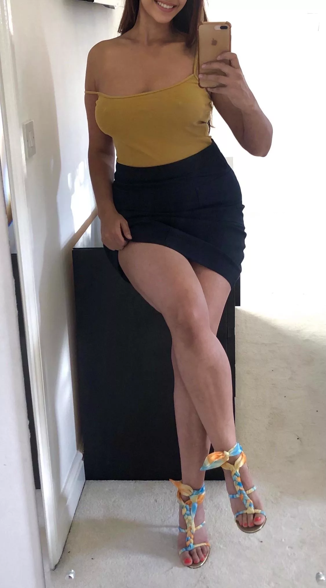 When I go out braless I know every guy is looking at my nipples and imagining me naked...British Punjabi Indian