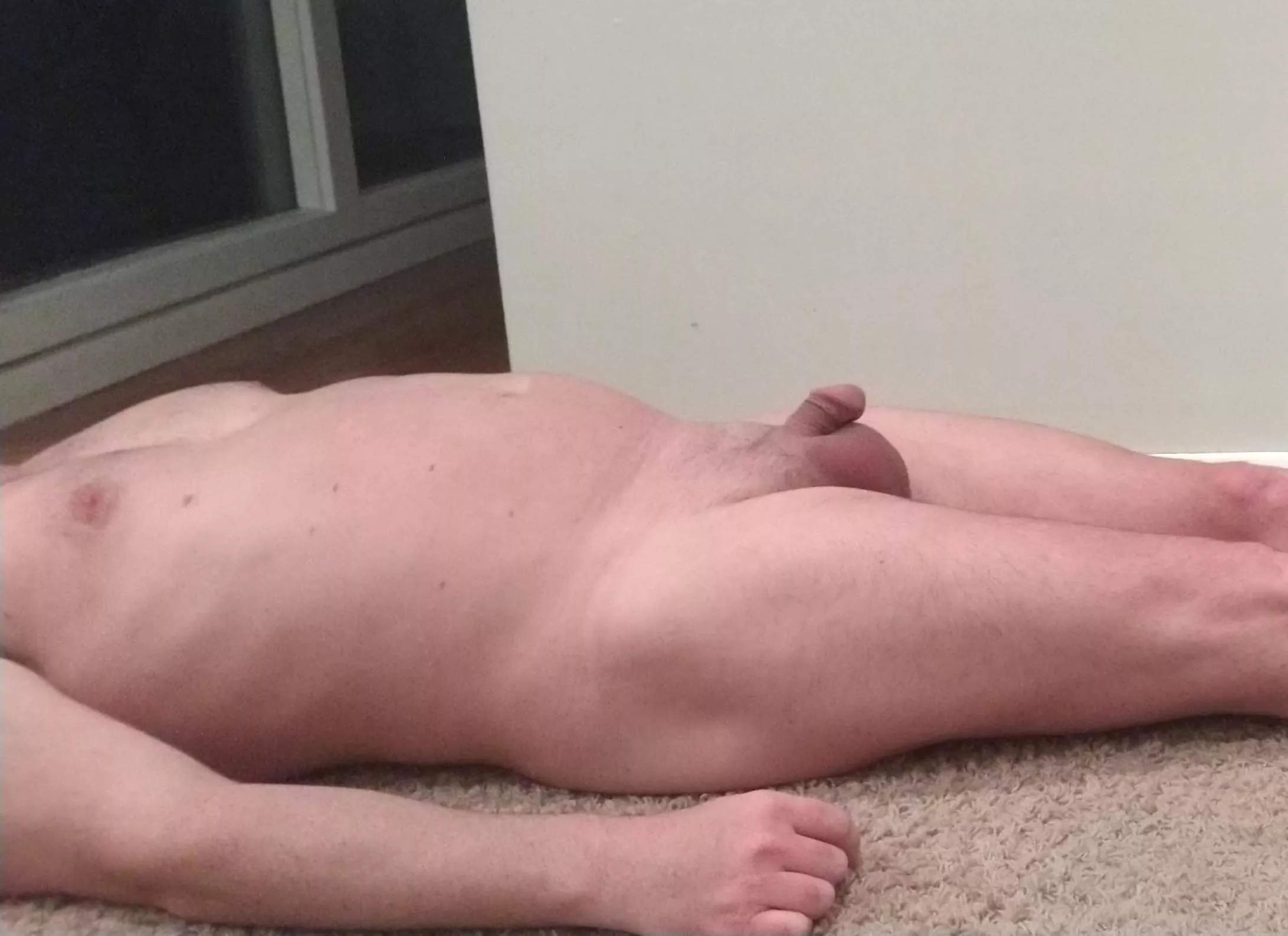 When I lie down, not all of me does. Honest thoughts? 40, 5'10 When I lie down, not all of me does. Honest thoughts? 40, 5'10