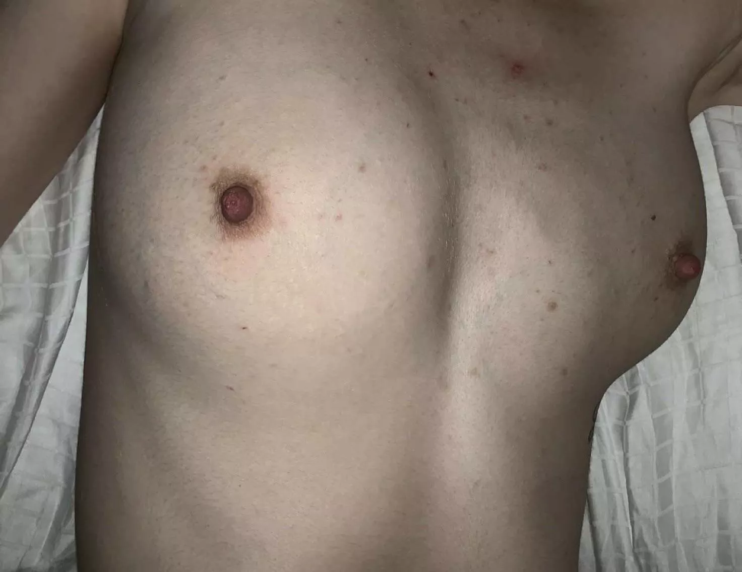 When I’m on my back I think they turn into A cups lmao.