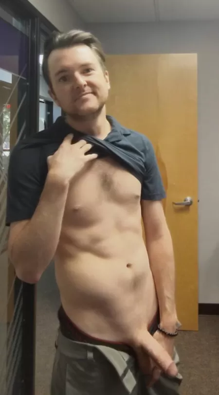 When my wife asks for a photo from work... [31]