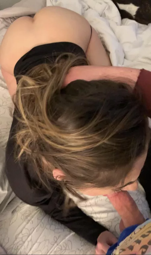 When she pulled me into her dads guest bedroom while everyone was opening presents 😇 [m] [f]