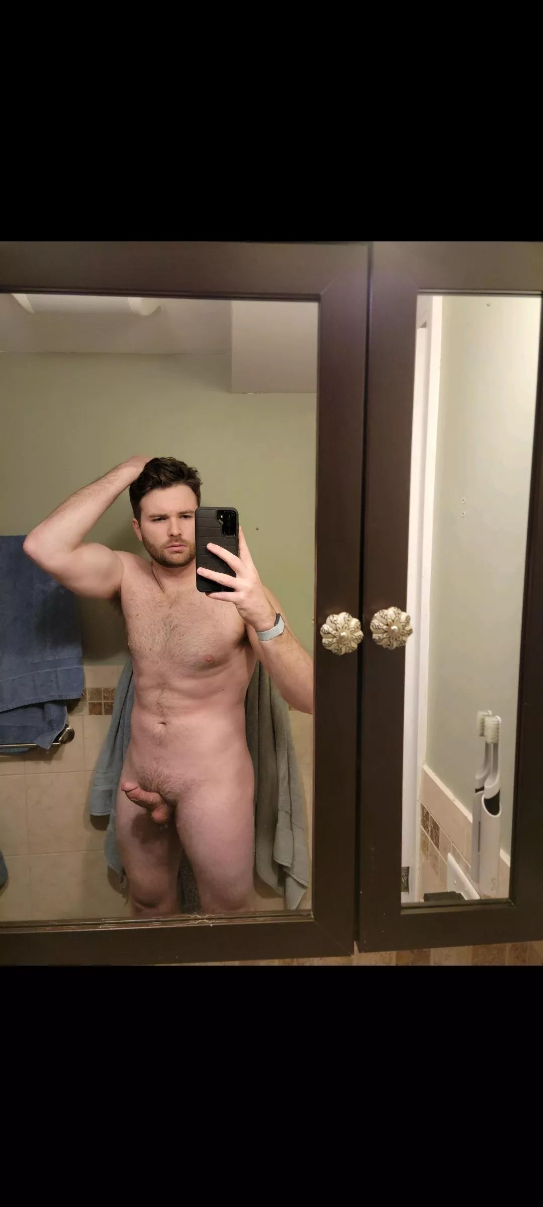 When the girlfriend is away 😏