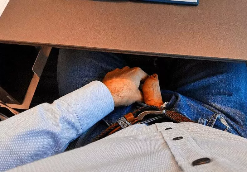 When you are in the office openspace, but you just want to jerking π½π¦π¦ When you are in the office openspace, but you just want to jerking π½π¦π¦