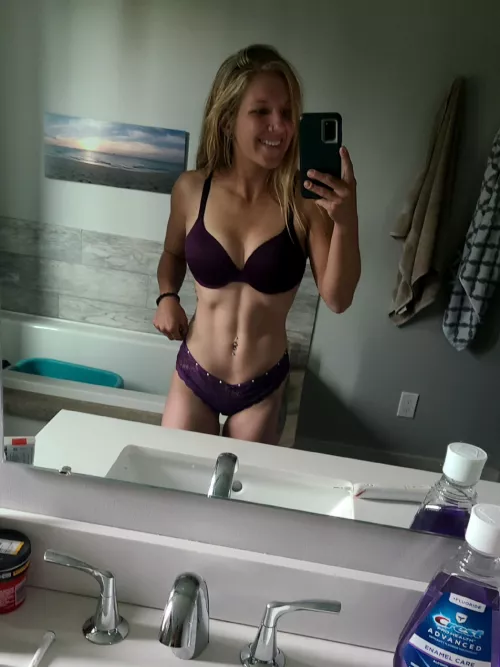 When you have a rain day, you go workout and take a selfie after 😉