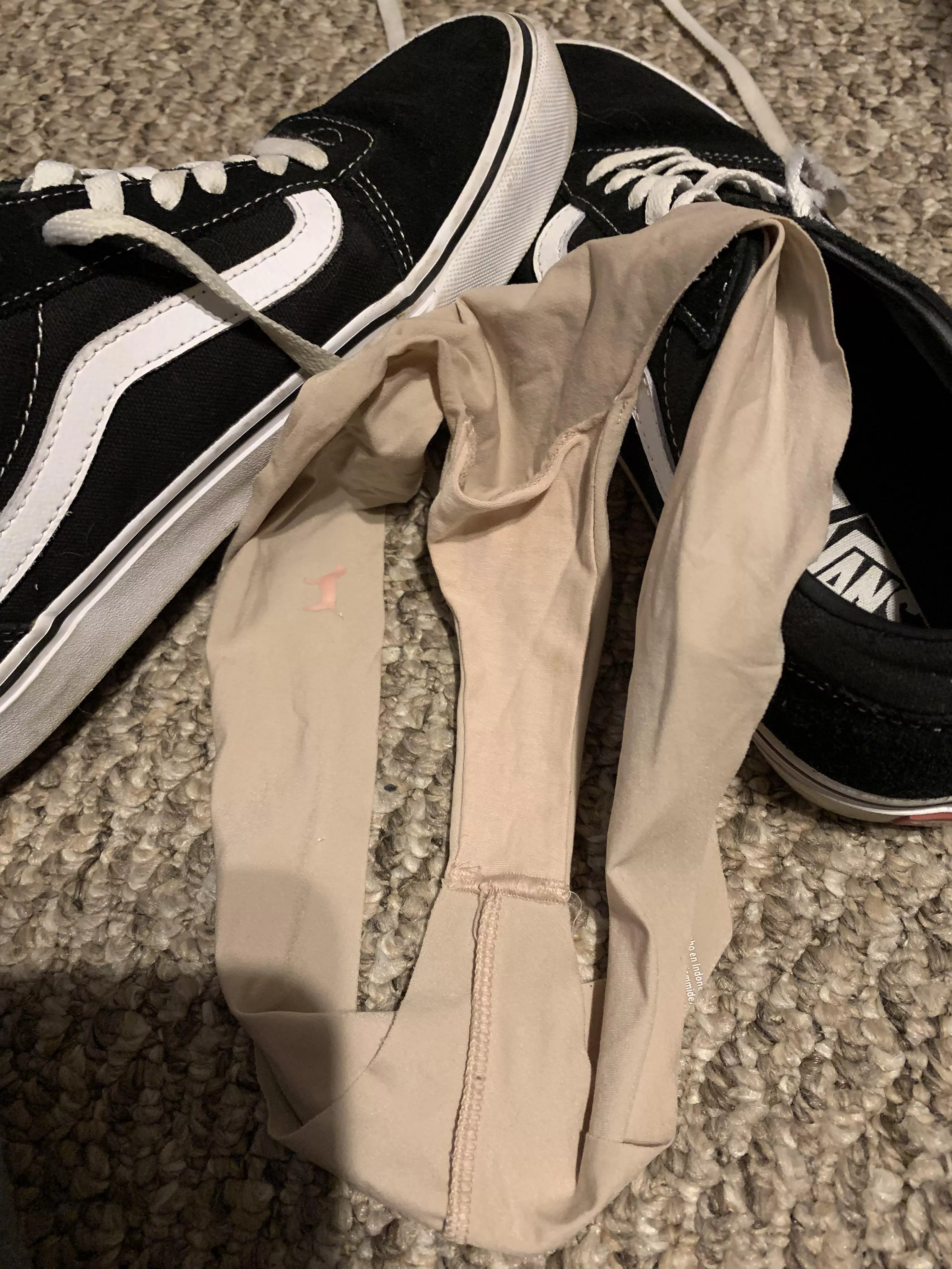 When your girlfriend comes over and you find out who was “borrowing” your shoes (pms open) When your girlfriend comes over and you find out who was “borrowing” your shoes (pms open)