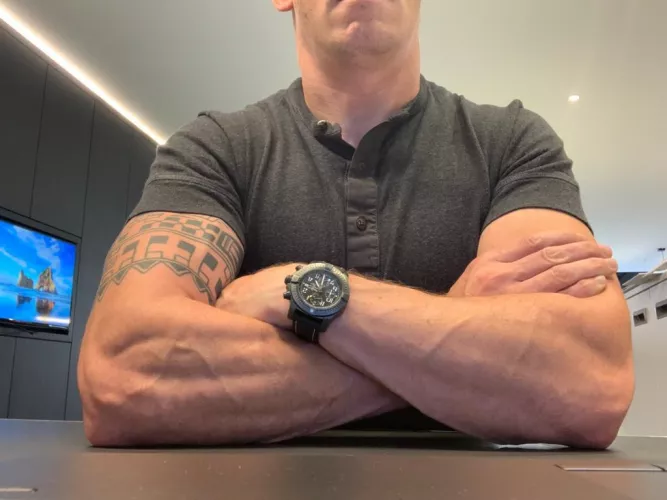 When youβre at work and 5βo clock is late π