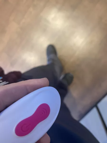 When youβre on the elevator with a nurse, this might be why sheβs not talking.